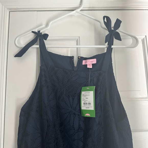 Beautiful new Lace Lilly Dress - Picture 2 of 3